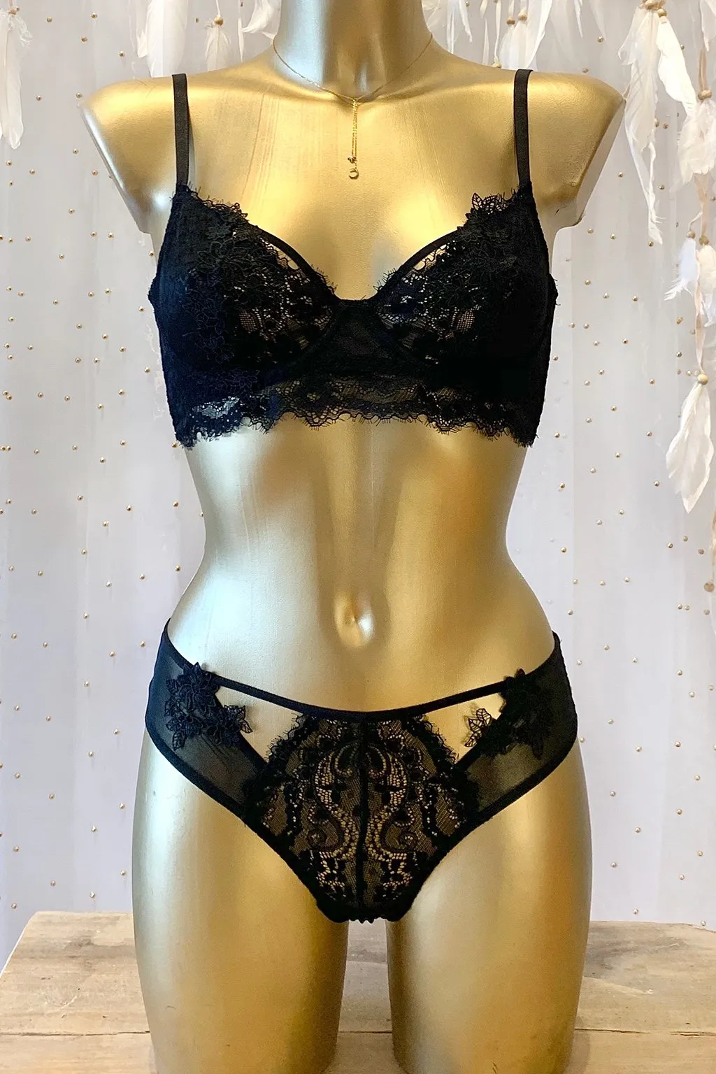 Lingerie Belle Black Bra