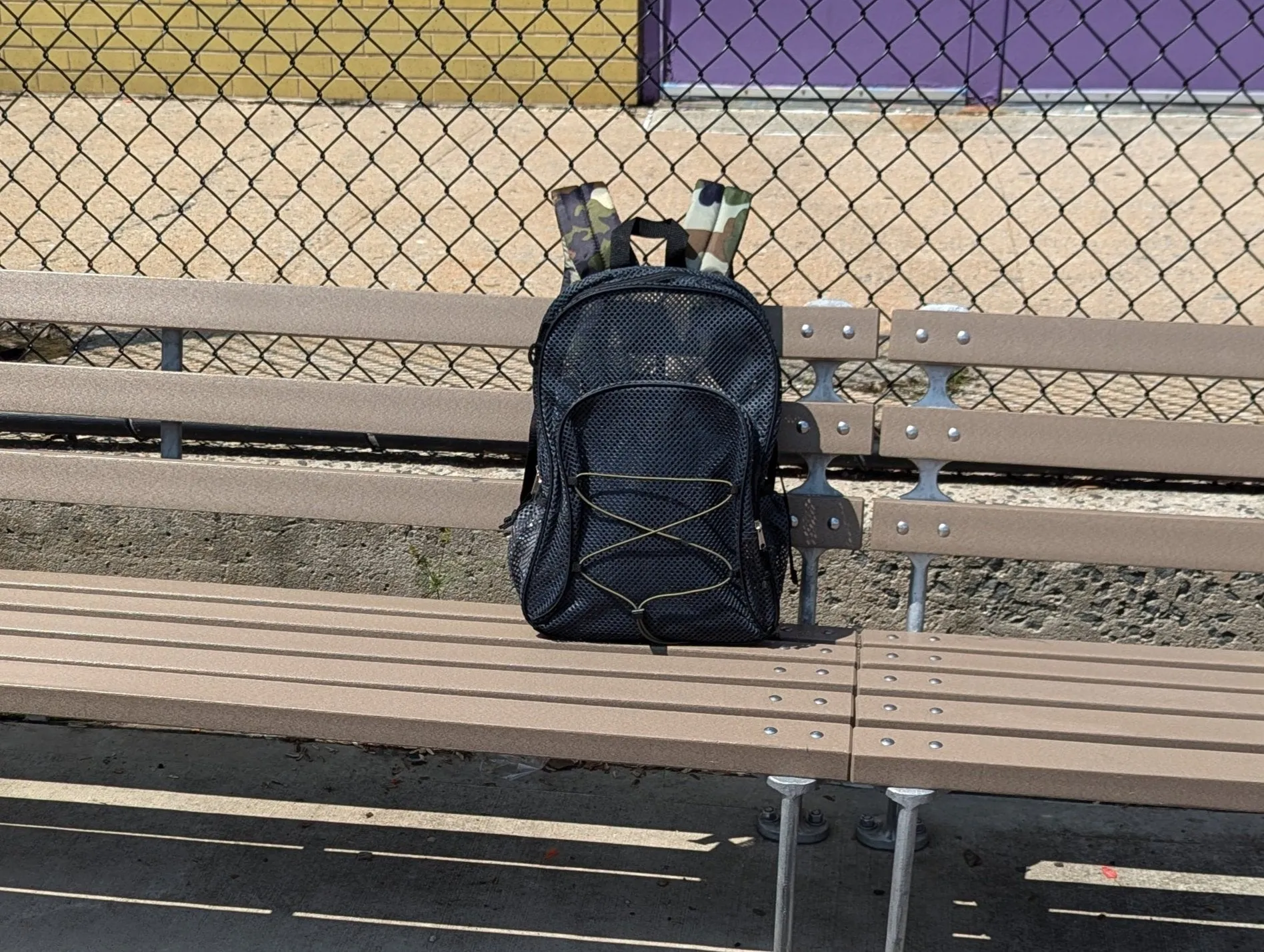 Mesh Bungee Backpack