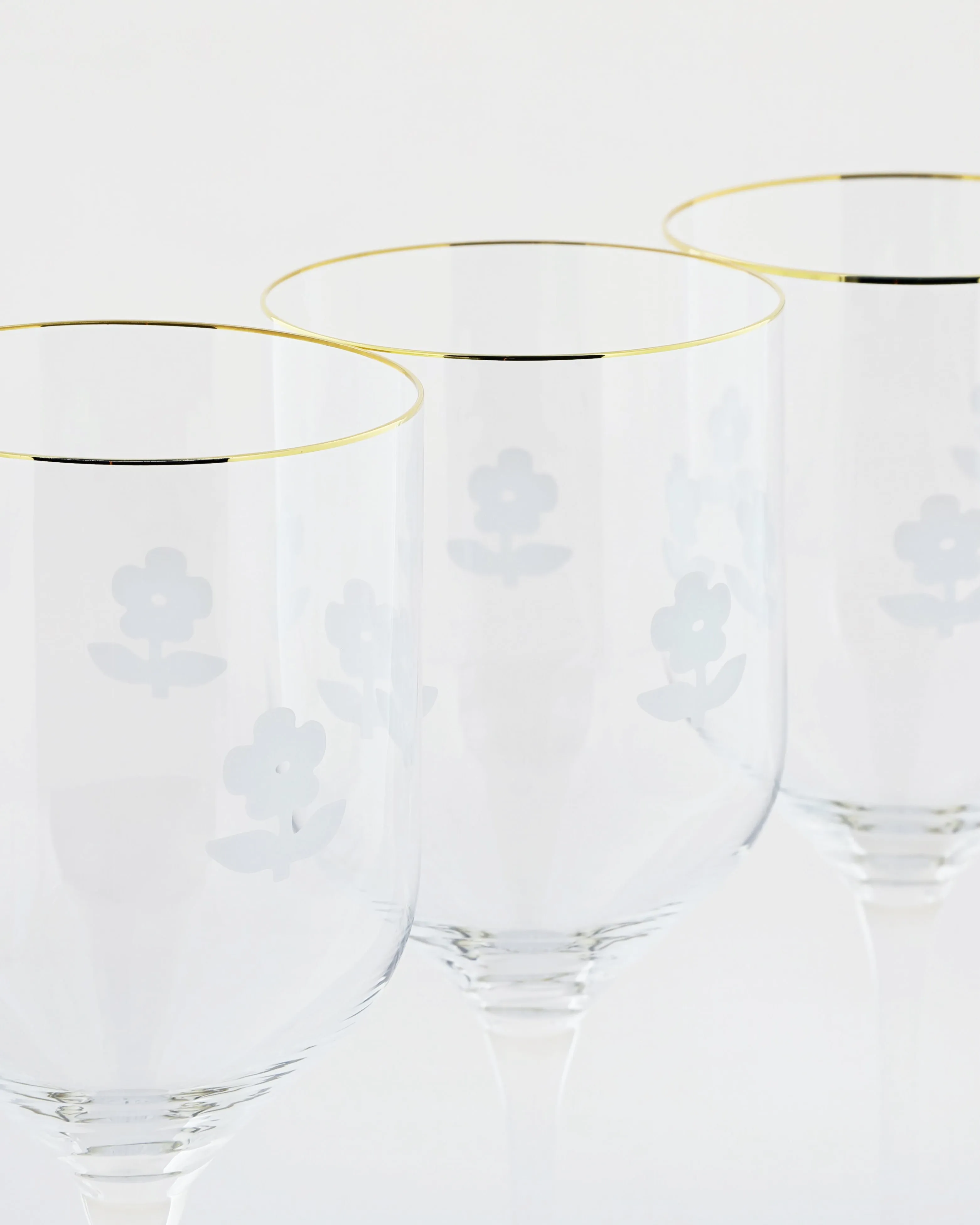 Set of 6 Little Flower Engraved Wine Glasses